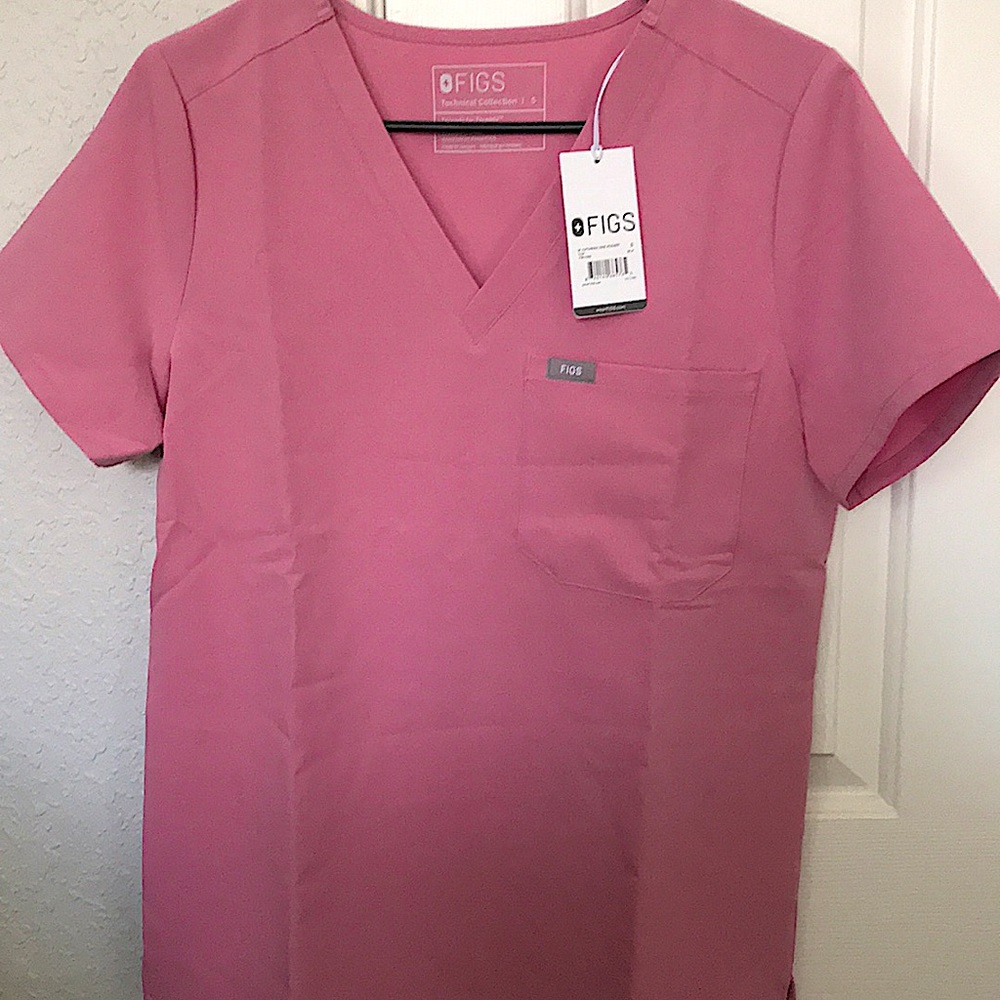 Figs Scrub Top.